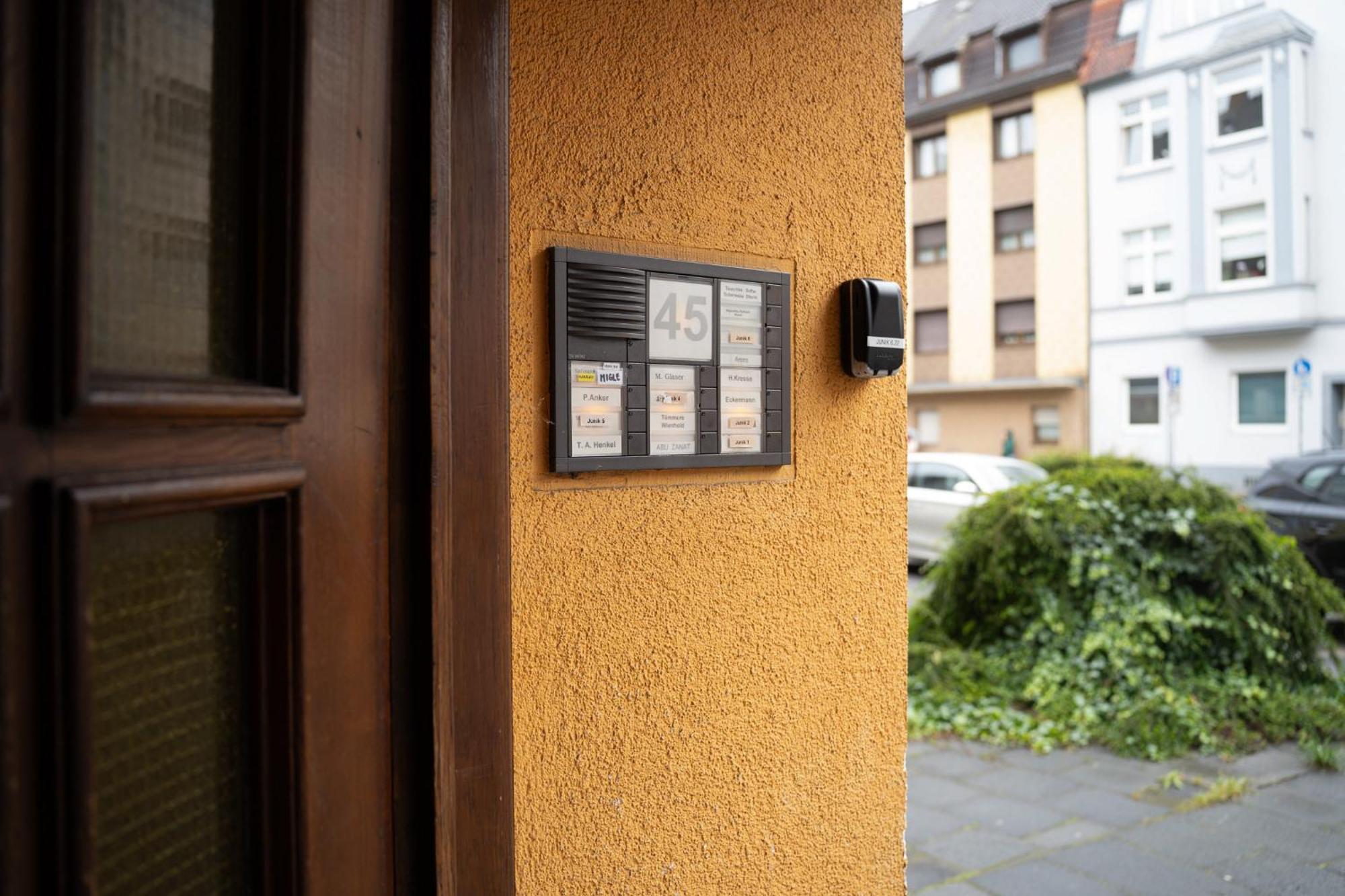 Junik Apartments "Am Sternbuschweg" Duisburg Exterior foto